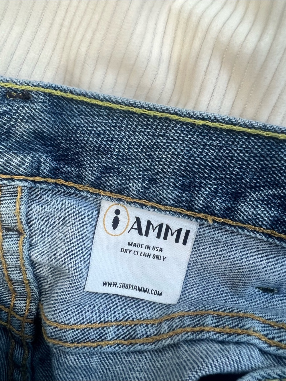 Women's Levi’s Light Blue Distressed Patch Jeans Creator of the jeans IAMMI - Picture 16 of 16